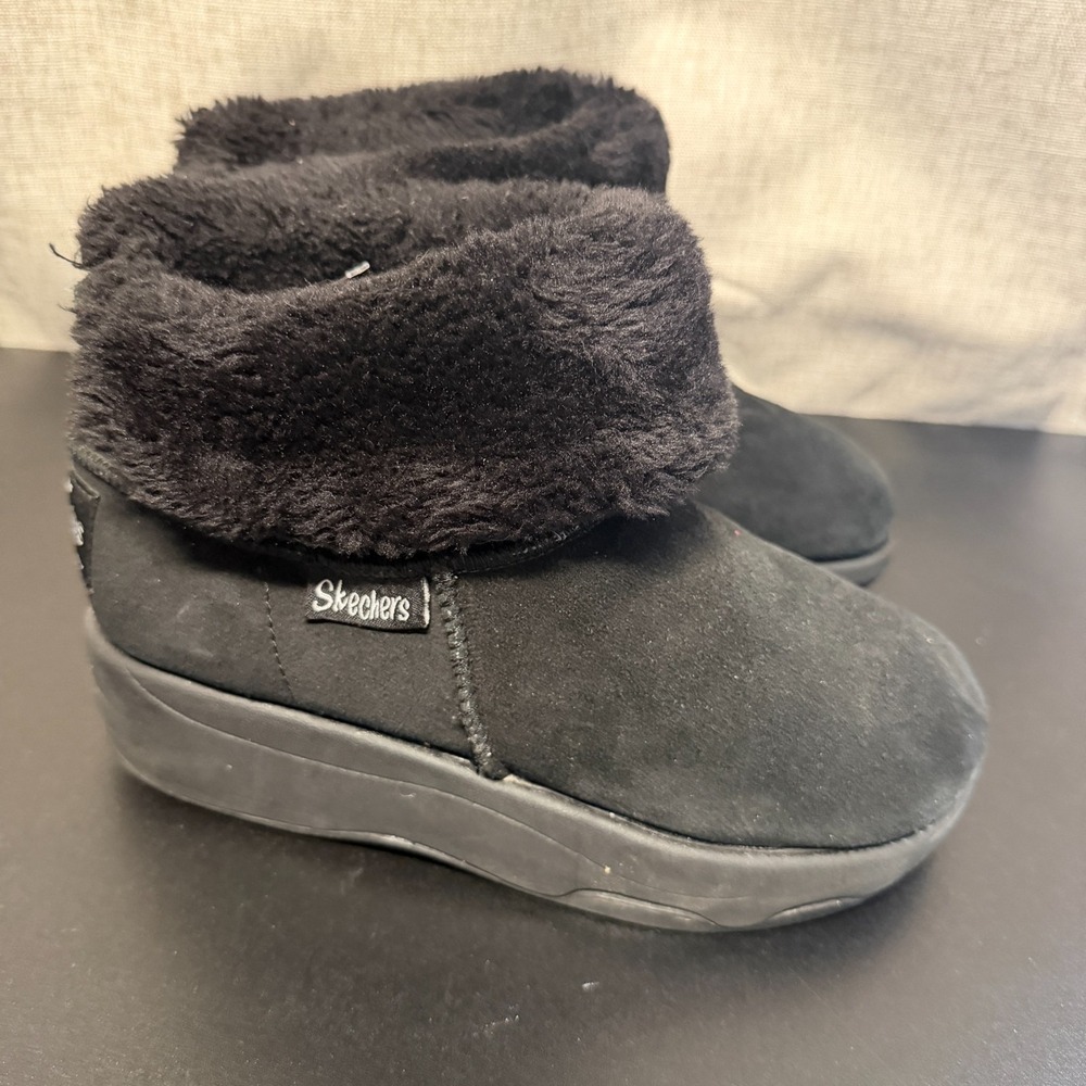 Skechers Tone-Ups Boots Womens US 7 Black Faux Fur Lined Slip-On Warm Casual
